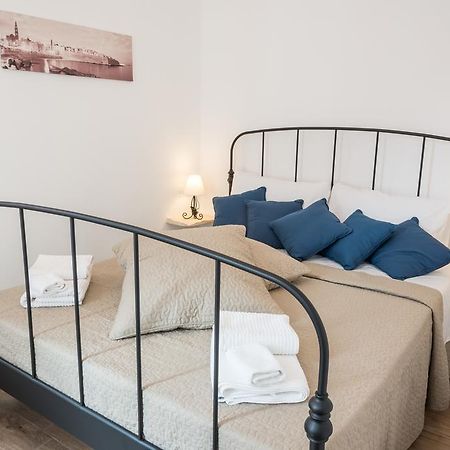 Apartament Casa Rebecca Monopoli Pokój zdjęcie
