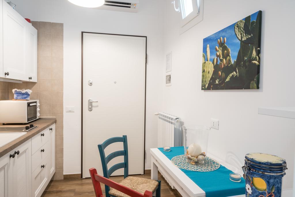 Apartament Casa Rebecca Monopoli Pokój zdjęcie