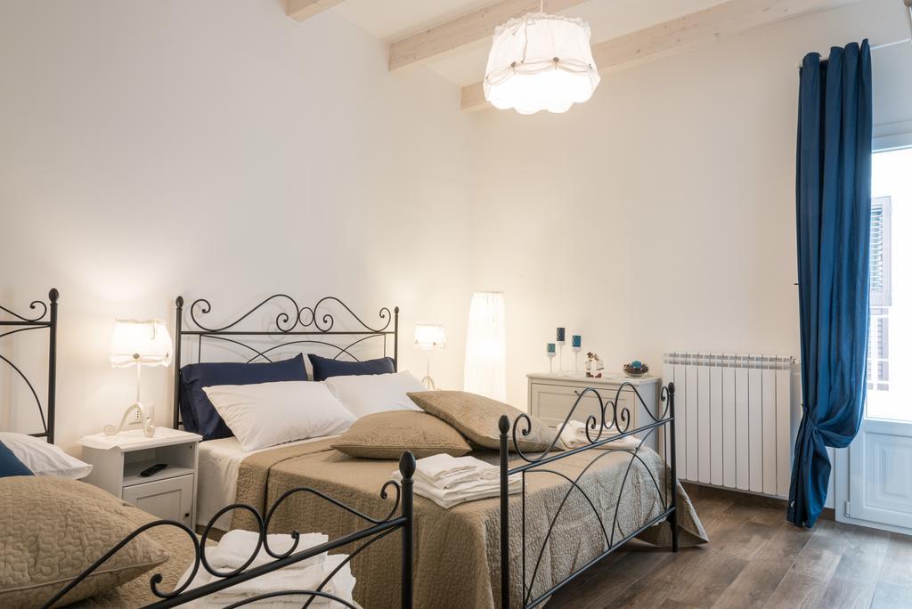 Apartament Casa Rebecca Monopoli Pokój zdjęcie